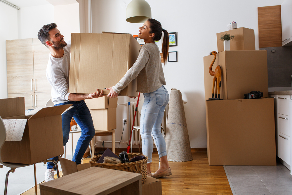 The Best Ways to Avoid Back Injuries While Moving